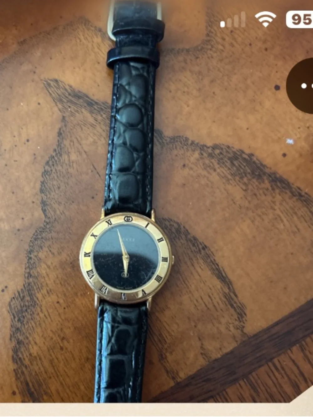 Gucci 3000L Ladies Black Dial,  Gold-Tone Watch